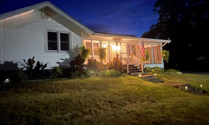 Eminence Casa | The Jacks Fork Town House in Eminence