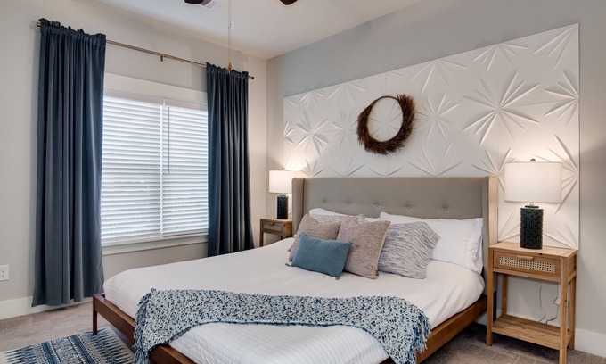 Gracewood Apartamento | The James | Modern King Bed apartment outside Ft. Gordon