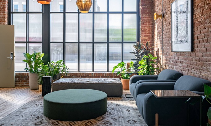 Downtown Reno Hotel | The Jesse Hotel & Bar