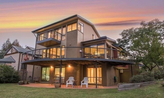 East Jindabyne Casa | The Jindabyne Lakehouse - reserve 7 días y pague solo 6