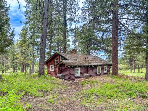 Duck Creek Village Casa | The John Wayne Cabin At Angel Valley Ranch