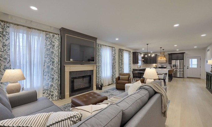 Ono Casa | The Jolly Rancher: Sleeps up to 6 guests, hot tub & patio, 5 mins to Hershey