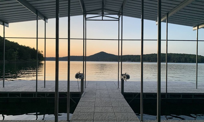 Shell Knob Cabaña | The Kelsey with Boat Dock at Rod N Reel Resort