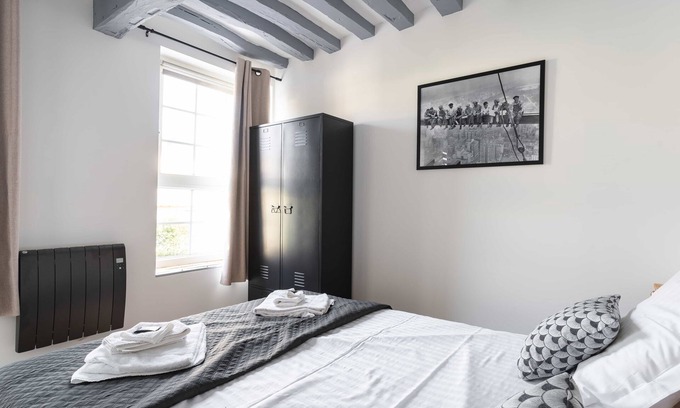 Louviers Apartamento | Apartamento-Superior-Baño con ducha-Vista al patio
