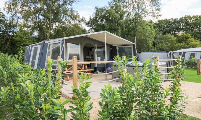 Llandrindod Wells Cabaña | The Kingfisher