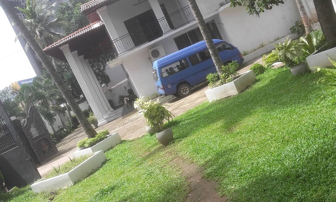 Kiribathgoda Hotel | The Kingston hotel