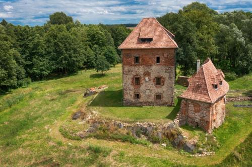 Szprotawa Cama Y Desayuno | The knight's castle Zamek Rycerski B&B