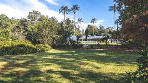 Hilton Casa | The Knoll Historic Guest Farm