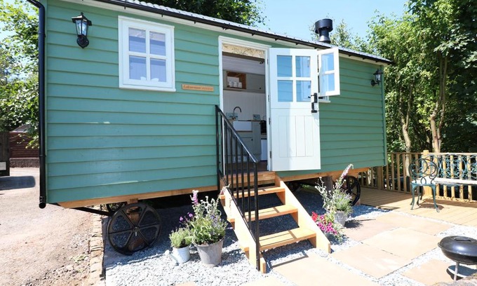 Upper Hulme Casa | The Laburnum Retreat, Leek