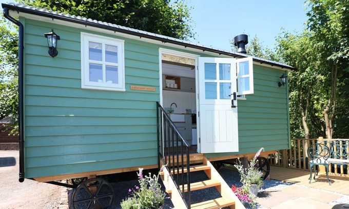 Upper Hulme Cabaña | EL RETIRO DE LABURNUM, con bañera de hidromasaje en Upper Hulme, Ref 984130