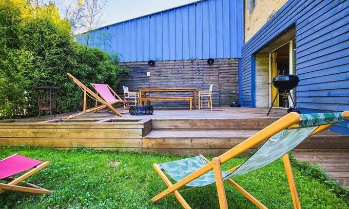 Favieres Casa | The lake barn