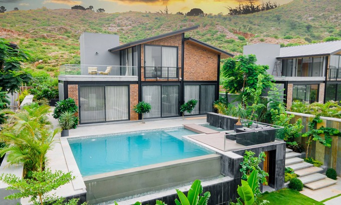 Bedla Villa | Holds fascinating views that guarantee luxury, peace, and everlasting memories