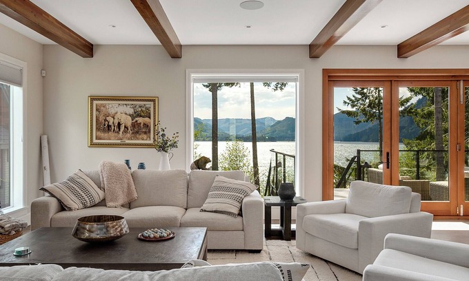 Youbou Casa | The Lake House