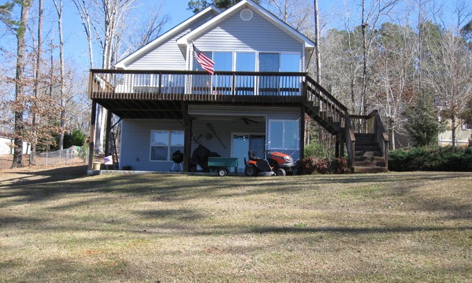 Milledgeville Casa | The Lake House