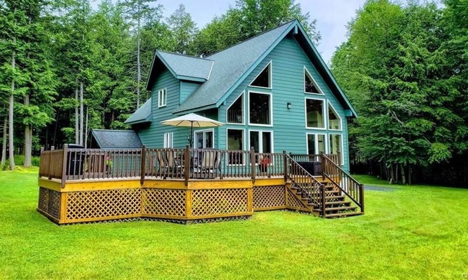 Remsen Casa | The Lakehouse on Kayuta Lake