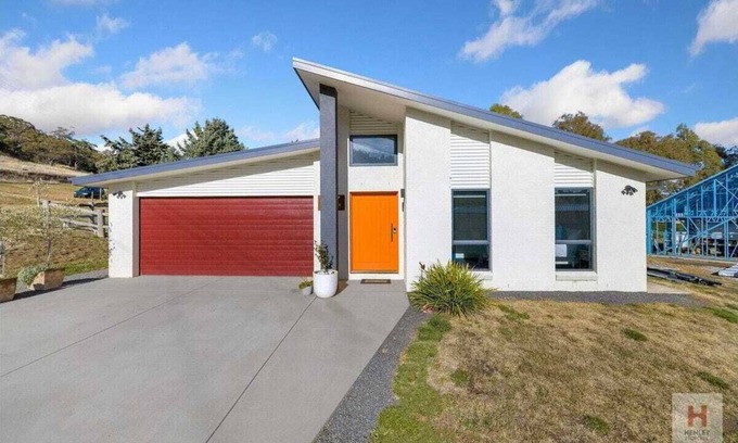 Kalkite Casa | The Lakehouse - On the shores of Lake Jindabyne in the Snowy Mountains