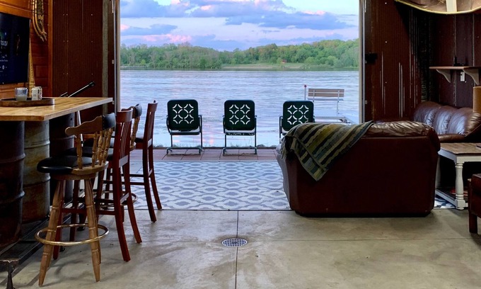 Campbellsport Casa | The Lakehouse on Long Lake
