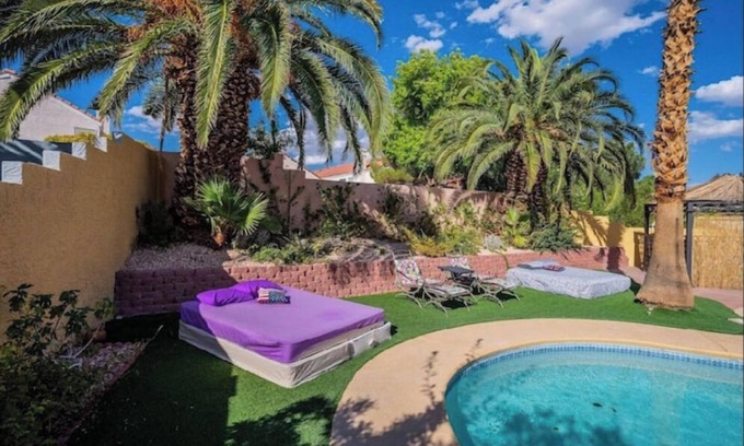 The Section Seven Casa | The Lakes/Downtown Summerlinnn