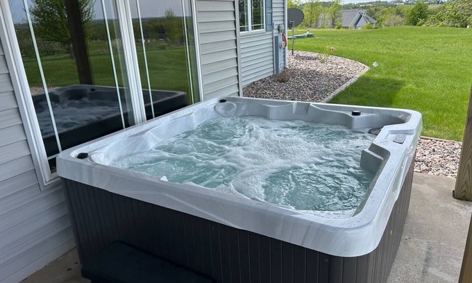 Krakow Casa | The Lakeview House Hot tub/Games/Stunning Views