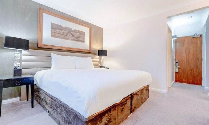 Glenisla Apartamento | The Landmark Hotel and Leisure Club | SUPR DBL
