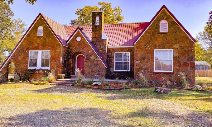 Broken Bow Cabaña | The Lane Cottage at Broken Bow