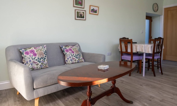 Monreith Cabaña | The Larroch Byre - a bungalow that sleeps 4 guests in 2 bedrooms