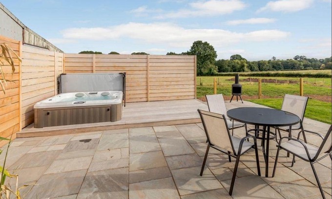 Llantilio Crossenny Casa | The Laundry Barn