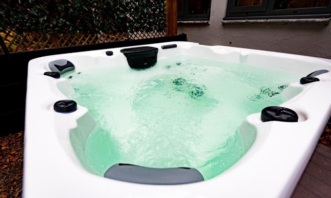 Headingley Apartamento | The Leeds Gathering - Hot Tub - EV Charging