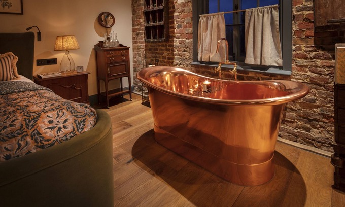 Chiddingstone Hoath Hotel | The Leicester Arms Country Inn