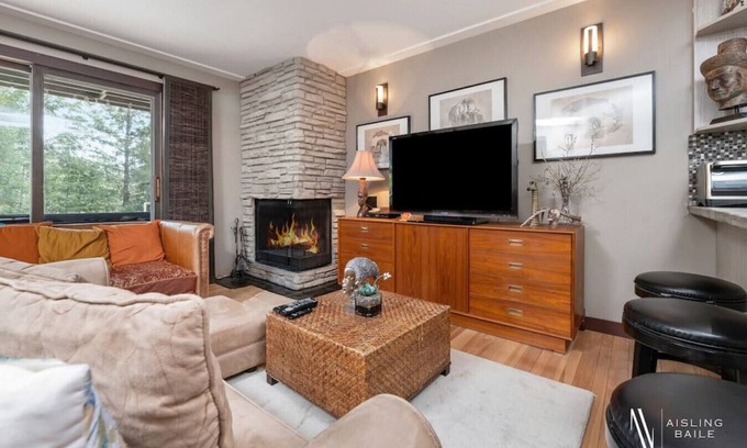 East Kootenay Apartamento | The Lekker Condo | Private Beach | Indoor Pool/Tub