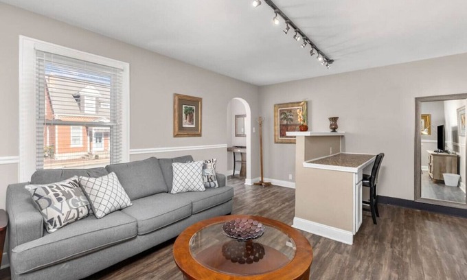 St. Charles Historic District Casa | The Lewis & Clark Hangout