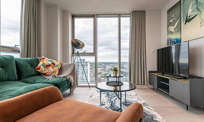 The Docks Apartamento | The Lexington IIIX | 2 BDR | Netflix | Games Room
