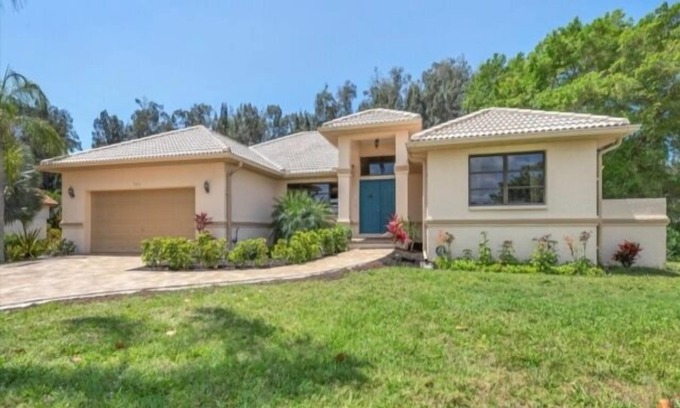 Cape Haze Casa | The Lily Pad - BEAUTIFUL Cape Haze location with PRIVATE pool