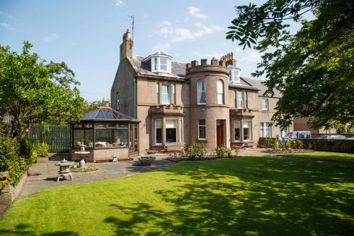 Montrose Casa | The Limes Guest House