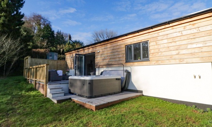 Tiverton Cabaña | THE LINHAY, family friendly, luxury holiday cottage in Tiverton