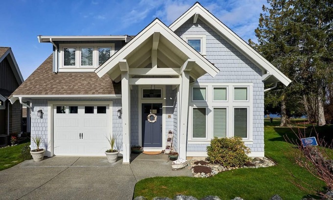 Regional District of Nanaimo Casa | The Little Beach House- Fully equipped Vacation Rental
