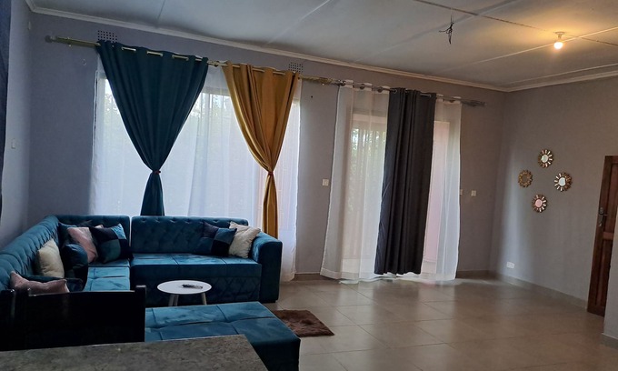 Livingstone Apartamento | The Little Cave, Charming 2-bedroom apartment in marvelous Livingstone with WiFi