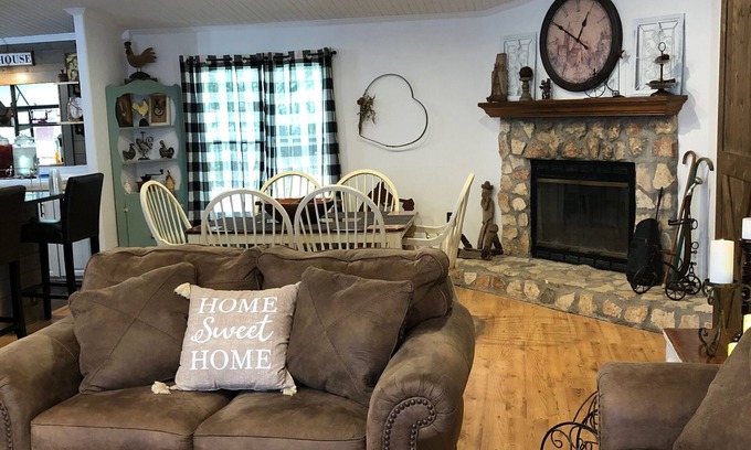 Dripping Springs Casa | The Little Farm at Hill Country Casa