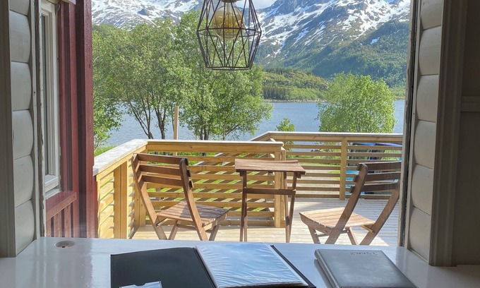 Barstrand Cabina | The Little Red Cabin Lofoten