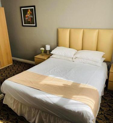 Liversedge Cama Y Desayuno | The Liversedge, 64 Leeds Road