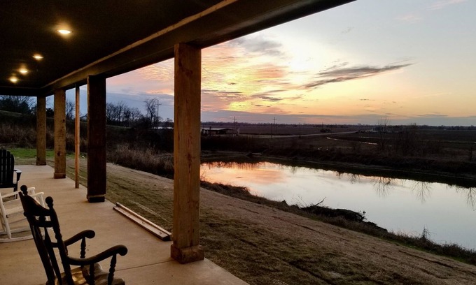 Sarah Cabina | The Lodge at Delta Vue