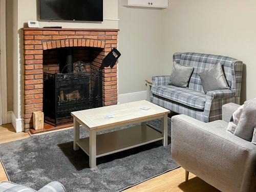 Winestead Casa | The Lodge At Owstwick Hall