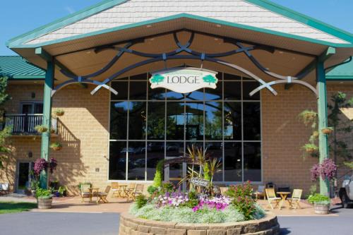 Danielsville Cabina | The Lodge at Woodstone Country Club