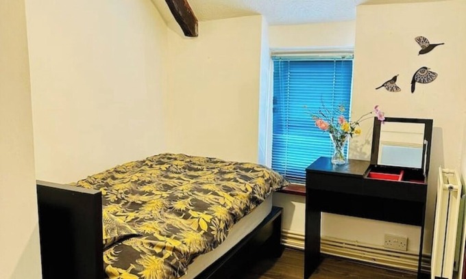 Birchgrove Casa | The Lodge - Built in the 1850s