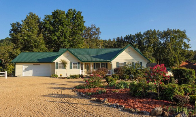 Norfork Chalet De Esquí | "The Lodge" GREAT FOR GROUPS & Walk-in Norfork River Access in Norfork, AR