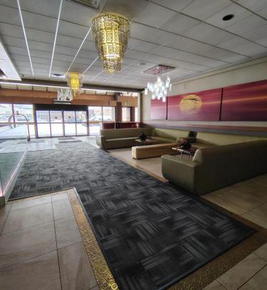 Jasper Place Hotel | The Lodge Inn