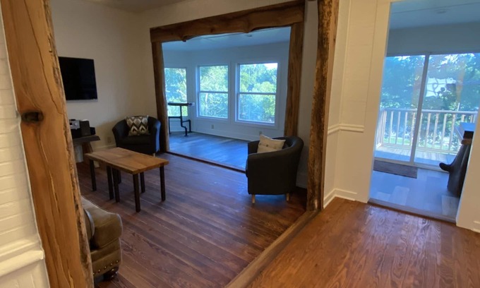 Salado Casa | The Lodge on Salado Creek includes golf cart