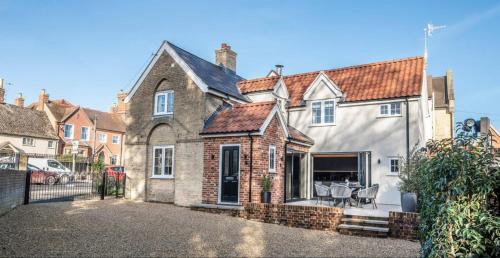 Saxmundham Casa | The Lodge, Saxmundham