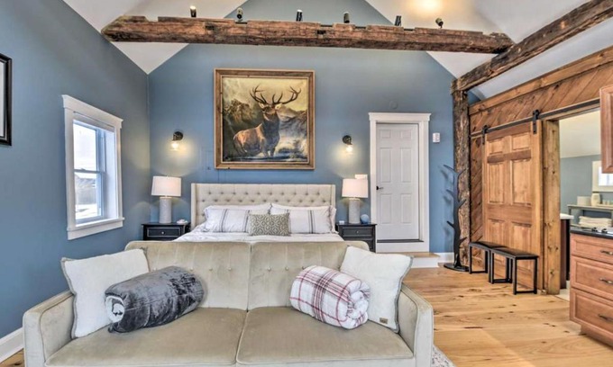 Waterbury Center Hotel | The Lodge - Suite #3