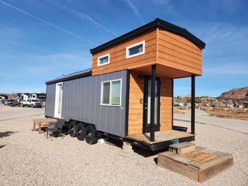 Apple Valley Casa | The Lodge Tiny Home near Zion National Park